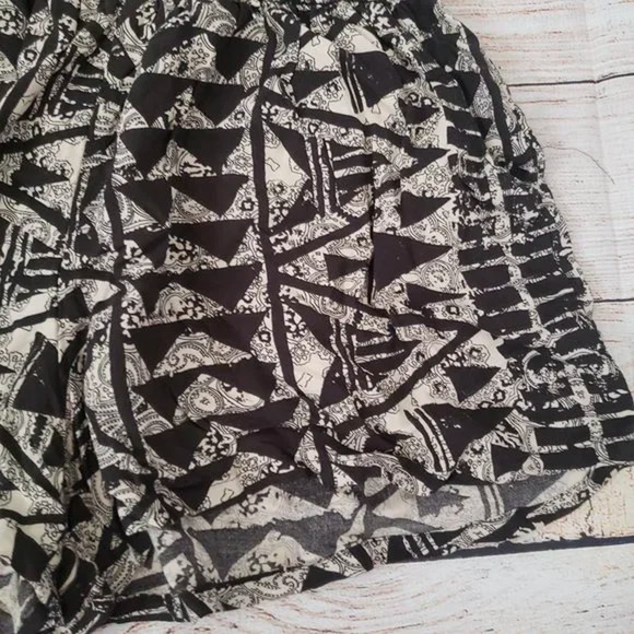 MOSSIMO geometric boho comfy shorts S - Picture 2 of 4